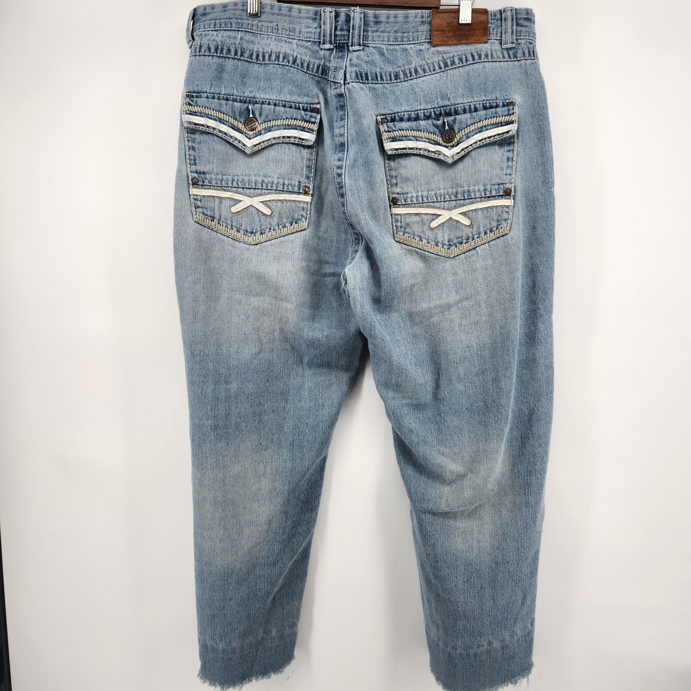 King Maker‎ Mens Light Wash Distressed Denim Jeans Straight Fit Raw Hem Size 40